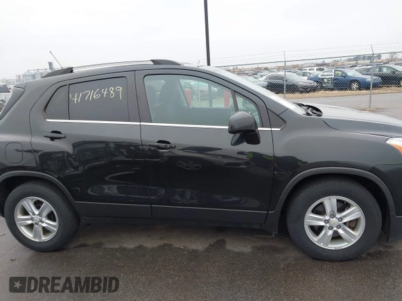 2015 Chevrolet Trax LT with VIN KL7CJLSBXFB057679, listed as a IAAI auction lot 41716489 with 97,468 mi miles. Bid and sale history available at carsss.com. Image 13.