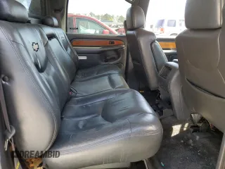 2002 Chevrolet Avalanche z VIN 3GNEC13TX2G136330, wystawiony jako Copart lot #50176365 z przebiegiem 274 177 mil mil oraz Szkody całkowita. Historia ofert i sprzedaży dostępna na DreamBid. Obrazek 10.