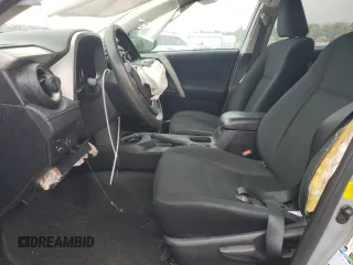 2017 Toyota RAV4 LE z VIN 2T3BFREV9HW570439, wystawiony jako Copart lot #56710325 z przebiegiem 87 766 mil mil oraz Szkoda całkowita • Salvage title. Historia ofert i sprzedaży dostępna na DreamBid. Obrazek 7.
