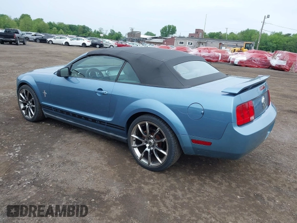 2006 Ford Mustang Standard с VIN 1ZVHT84N765220050, выставлен на аукционе IAAI как лот 42231993 с пробегом 123 880 миль миль и . История ставок и продаж доступна на DreamBid. Изображение 3.