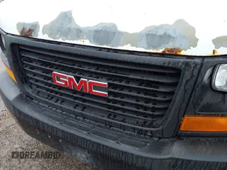 2012 GMC Savana Cargo with VIN 1GTW7FCA8C1200300, listed as a IAAI auction lot 42016518 with 259,841 mi miles. Bid and sale history available at carsss.com. Image 6.