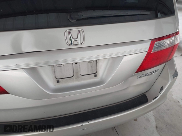 2005 Honda Odyssey EX-L with VIN 5FNRL38615B026205, listed as a IAAI auction lot 42128729 with 172,260 mi miles. Bid and sale history available at carsss.com. Image 16.