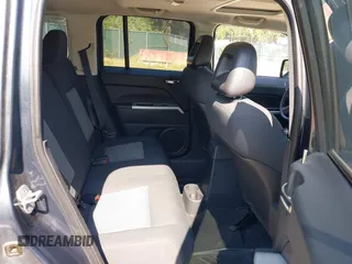 2008 Jeep Patriot Sport with VIN 1J8FF28W68D710532, listed as a IAAI auction lot 40333556 with 93,728 mi miles and . Bid and sale history available at carsss.com. Image 8.