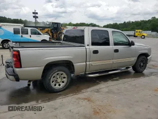 2007 Chevrolet Silverado 1500 LS with VIN 2GCEC13V871156523, listed as a Copart auction lot 53864385 with 385,053 mi miles and Salvage Title. Bid and sale history available at DreamBid. Image 3.
