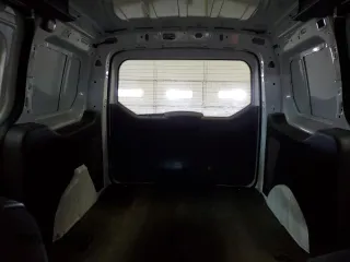 2015 Ford Transit Connect XLT z VIN NM0LE7F72F1208229, wystawiony jako Copart lot #44481655 z przebiegiem 43 400 mil mil oraz Szkoda całkowita • Salvage title. Historia ofert i sprzedaży dostępna na DreamBid. Obrazek 10.