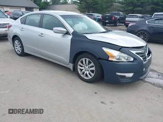 2015 Nissan Altima S z VIN 1N4AL3AP5FC198810, wystawiony jako IAAI lot #42552149 z przebiegiem 134 183 mil mil oraz . Historia ofert i sprzedaży dostępna na DreamBid. Obrazek 1.