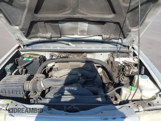 2000 Suzuki Grand Vitara z VIN JS3TE62V6Y4109305, wystawiony jako IAAI lot #41937744 z przebiegiem 255 231 mil mil oraz . Historia ofert i sprzedaży dostępna na DreamBid. Obrazek 10.