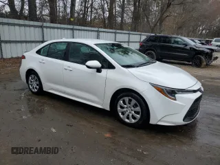 2021 Toyota Corolla LE with VIN 5YFEPMAE8MP147052, listed as a Copart auction lot 43253905 with 87,067 mi miles and Salvage Title. Bid and sale history available at carsss.com. Image 4.