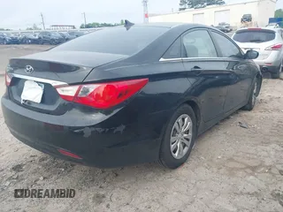 2011 Hyundai Sonata GLS with VIN 5NPEB4AC4BH257037, listed as a IAAI auction lot 42113521 with 250,929 mi miles and . Bid and sale history available at carsss.com. Image 4.