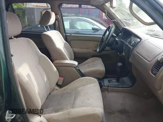 2000 Toyota 4Runner SR5 z VIN JT3GN86R9Y0162634, wystawiony jako IAAI lot #42357480 z przebiegiem 188 456 mil mil oraz . Historia ofert i sprzedaży dostępna na DreamBid. Obrazek 5.