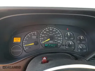 2000 Chevrolet Silverado 1500 with VIN 1GCEC14WXYZ168494, listed as a Copart auction lot 88783285 with 313,153 mi miles and Salvage Title. Bid and sale history available at carsss.com. Image 9.