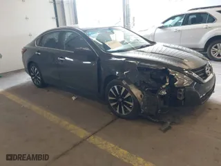 2018 Nissan Altima 2.5 SV with VIN 1N4AL3AP4JC235970, listed as a IAAI auction lot 41636924 with 78,585 mi miles. Bid and sale history available at carsss.com. Image 1.