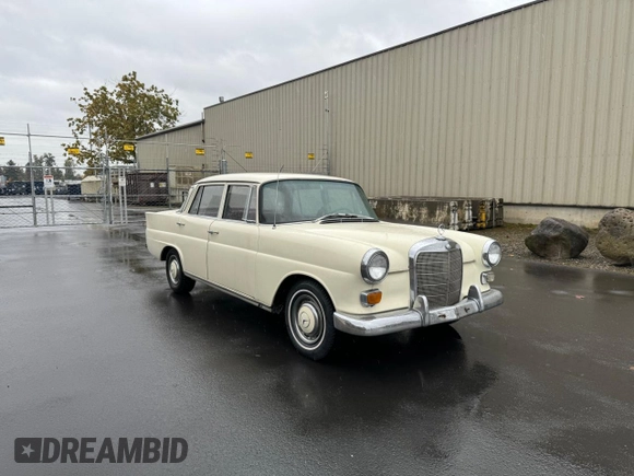1967 Mercedes-Benz E with VIN 11001010184461, listed as a Copart auction lot 79134774 with 78,345 mi miles and Clean Title. Bid and sale history available at DreamBid. Image 1.