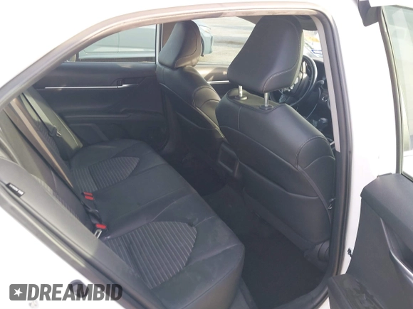 2022 Toyota Camry SE z VIN 4T1T11AK6NU622176, wystawiony jako IAAI lot #41876802 z przebiegiem 56 631 mil mil oraz . Historia ofert i sprzedaży dostępna na DreamBid. Obrazek 8.