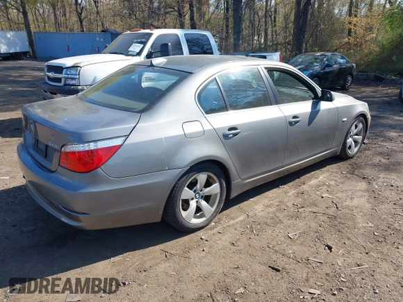 2008 BMW 5 Series 528i with VIN WBANU53558C113996, listed as a IAAI auction lot 42114822 with 84,514 mi miles and . Bid and sale history available at carsss.com. Image 4.