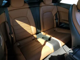 2018 Mercedes-Benz C 300 z VIN WDDWK4KBXJF614634, wystawiony jako Copart lot #50880805 z przebiegiem 82 560 mil mil oraz Szkoda całkowita • Salvage title. Historia ofert i sprzedaży dostępna na DreamBid. Obrazek 11.