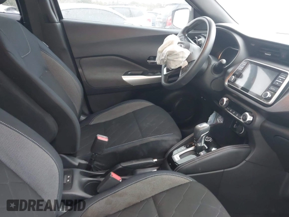2019 Nissan Kicks S with VIN 3N1CP5CU3KL478152, listed as a IAAI auction lot 41561290 with 36,242 mi miles. Bid and sale history available at carsss.com. Image 5.