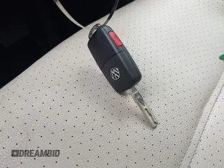 2017 Volkswagen Jetta SEL z VIN 3VWL17AJ1HM406515, wystawiony jako IAAI lot #42660560 z przebiegiem 88 253 mil mil oraz . Historia ofert i sprzedaży dostępna na DreamBid. Obrazek 11.