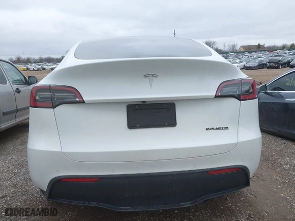 2022 Tesla Model Y Long Range with VIN 7SAYGDEE0NA012006, listed as a IAAI auction lot 41593348 with NaN miles. Bid and sale history available at carsss.com. Image 16.