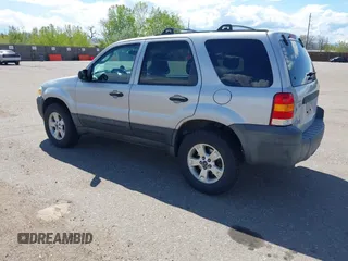2005 Ford Escape XLT with VIN 1FMYU931X5KB49605, listed as a IAAI auction lot 42162371 with 153,816 mi miles and . Bid and sale history available at DreamBid. Image 3.