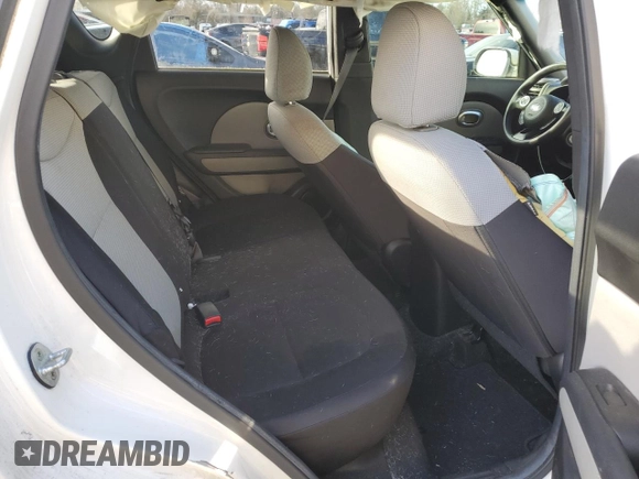 2015 Kia Soul with VIN KNDJN2A22F7221763, listed as a Copart auction lot 47408055 with 101,574 mi miles and Salvage Title. Bid and sale history available at DreamBid. Image 10.