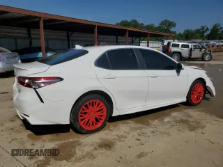 2019 Toyota Camry LE with VIN 4T1B11HK4KU718014, listed as a Copart auction lot 50879965 with 87,707 mi miles and Clean Title. Bid and sale history available at carsss.com. Image 3.