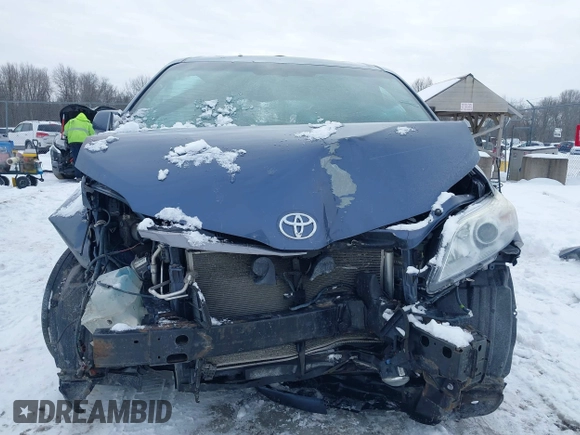 2017 Toyota Sienna XLE with VIN 5TDDZ3DC3HS154966, listed as a IAAI auction lot 41523393 with 141,365 mi miles and . Bid and sale history available at DreamBid. Image 12.