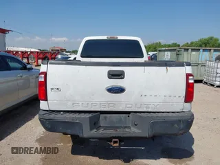 2008 Ford Super Duty F-250 SRW XL with VIN 1FTSX20R28ED89639, listed as a IAAI auction lot 41950814 with 272,204 mi miles. Bid and sale history available at carsss.com. Image 17.