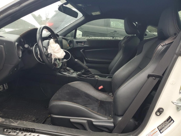 2017 Toyota 86 with VIN JF1ZNAA12H8708632, listed as a Copart auction lot 40868004 with 47,879 mi miles and Non Repairable. Bid and sale history available at carsss.com. Image 7.