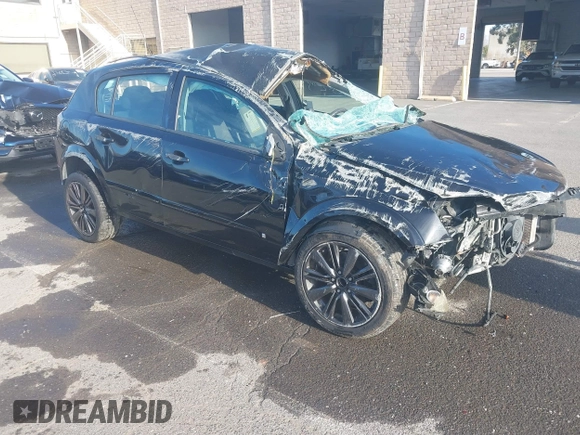 2008 Saturn Astra XE z VIN W08AR671385045601, wystawiony jako IAAI lot #41067859 z przebiegiem 116 497 mil mil oraz . Historia ofert i sprzedaży dostępna na DreamBid. Obrazek 1.
