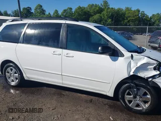 2010 Toyota Sienna CE z VIN 5TDKK4CCXAS316407, wystawiony jako IAAI lot #42300519 z przebiegiem 282 196 mil mil oraz . Historia ofert i sprzedaży dostępna na DreamBid. Obrazek 13.