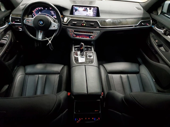 2020 BMW 7 Series 740i xDrive with VIN WBA7T4C02LCD70555, listed as a Copart auction lot 75666484 with 50,847 mi miles and Clean title. Bid and sale history available at DreamBid. Image 8.