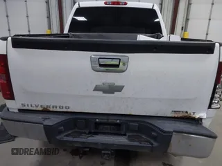 2009 Chevrolet Silverado 1500 LT with VIN 3GCEK23MX9G276690, listed as a IAAI auction lot 41566596 with 184,383 mi miles and . Bid and sale history available at DreamBid. Image 17.