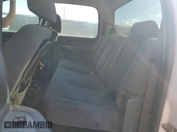 2008 GMC Sierra 2500HD SLT with VIN 1GTHK23628F219110, listed as a Copart auction lot 44631605 with 363,635 mi miles and Clean title. Bid and sale history available at DreamBid. Image 10.