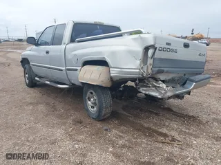 1999 Dodge Ram 1500 with VIN 3B7HF13Z8XG140644, listed as a IAAI auction lot 41971280 with 157,584 mi miles. Bid and sale history available at carsss.com. Image 3.