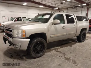 2007 Chevrolet Silverado 1500 LT w/1LT with VIN 3GCEK13307G545178, listed as a IAAI auction lot 41364329 with 241,256 mi miles. Bid and sale history available at carsss.com. Image 18.