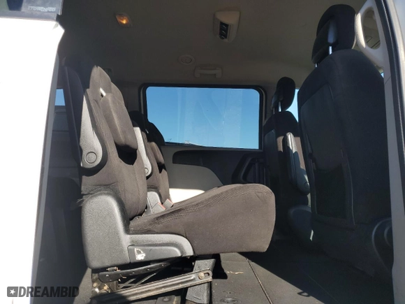 2014 Dodge Grand Caravan SXT with VIN 2C4RDGBGXER279212, listed as a Copart auction lot 49970775 with 136,596 mi miles and Clean Title. Bid and sale history available at carsss.com. Image 11.