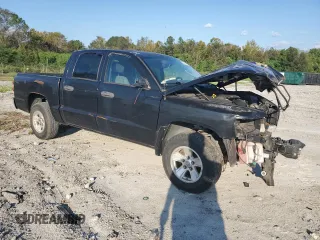 2008 Dodge Dakota Bighorn/Lonestar z VIN 1D7HE38KX8S570119, wystawiony jako Copart lot #74081024 z przebiegiem 129 665 mil mil oraz Szkoda całkowita • Salvage title. Historia ofert i sprzedaży dostępna na DreamBid. Obrazek 4.