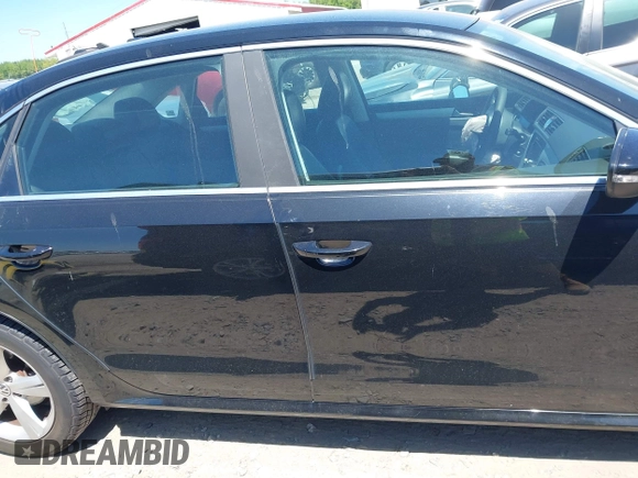 2012 Volkswagen Passat SE z VIN 1VWBP7A32CC089642, wystawiony jako IAAI lot #42056630 z przebiegiem 109 913 mil mil oraz . Historia ofert i sprzedaży dostępna na DreamBid. Obrazek 12.