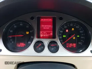 2008 Volkswagen Passat Komfort z VIN WVWAK73C68E061445, wystawiony jako Copart lot #51151354 z przebiegiem 125 198 mil mil oraz Szkoda całkowita • Salvage title. Historia ofert i sprzedaży dostępna na DreamBid. Obrazek 9.