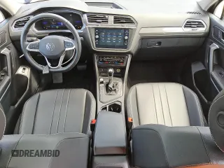 2024 Volkswagen Tiguan SE with VIN 3VVNB7AXXRM074896, listed as a Copart auction lot 52645015 with 13,872 mi miles and Clean title. Bid and sale history available at DreamBid. Image 8.