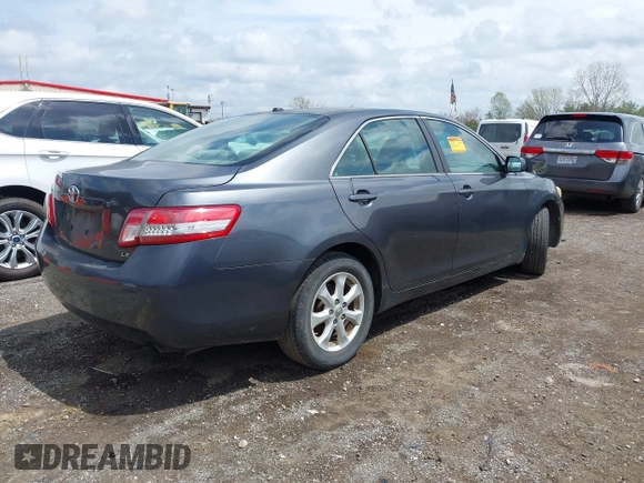 2011 Toyota Camry LE with VIN 4T1BF3EK5BU605061, listed as a IAAI auction lot 41999902 with 231,303 mi miles. Bid and sale history available at carsss.com. Image 4.