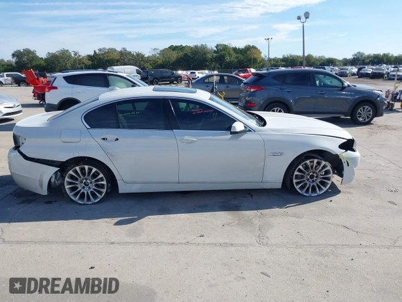 2013 BMW 5 Series 535i with VIN WBAFR7C59DC827660, listed as a IAAI auction lot 41047642 with 131,917 mi miles and . Bid and sale history available at DreamBid. Image 14.
