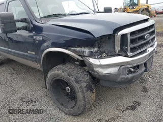 2003 Ford F-350 XL z VIN 1FTSW31PX3EB33845, wystawiony jako IAAI lot #42138067 z przebiegiem 397 266 mil mil oraz . Historia ofert i sprzedaży dostępna na DreamBid. Obrazek 6.