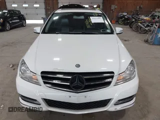 2013 Mercedes-Benz C 300 Sport с VIN WDDGF8AB3DA859410, выставлен на аукционе IAAI как лот 42522407 с пробегом 110 502 миль миль и . История ставок и продаж доступна на DreamBid. Изображение 12.