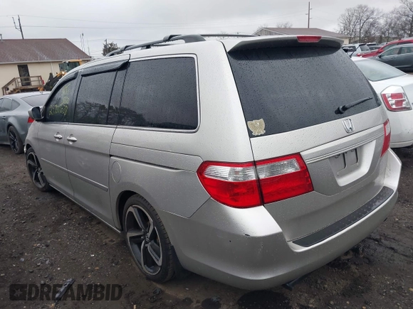 2005 Honda Odyssey EX-L with VIN 5FNRL38645B417008, listed as a IAAI auction lot 41870386 with Not Provided miles and . Bid and sale history available at carsss.com. Image 3.