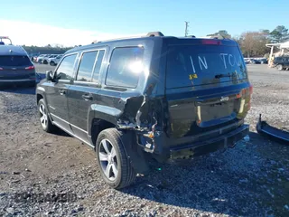 2016 Jeep Patriot High Altitude z VIN 1C4NJPFA9GD527887, wystawiony jako IAAI lot #41311139 z przebiegiem 59 372 mil mil oraz . Historia ofert i sprzedaży dostępna na DreamBid. Obrazek 3.