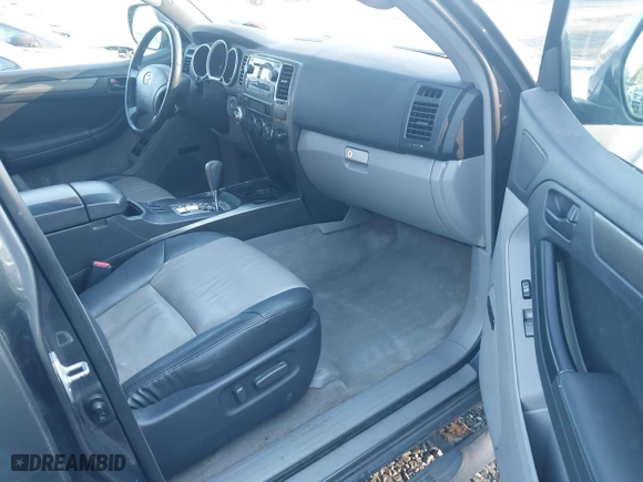 2006 Toyota 4Runner SR5 with VIN JTEBU14R468062745, listed as a IAAI auction lot 41389798 with 201,598 mi miles. Bid and sale history available at carsss.com. Image 5.
