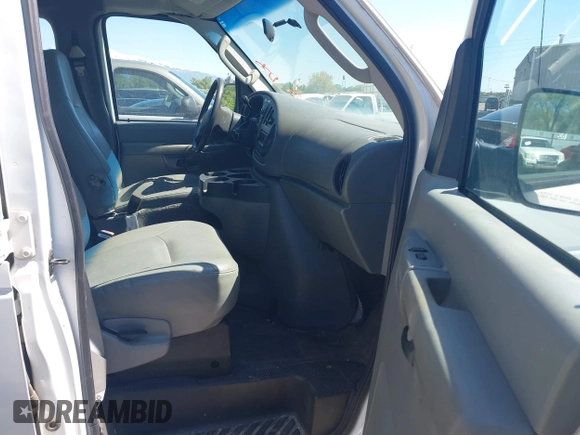 2007 Ford Econoline Cargo with VIN 1FTNS24W17DB24808, listed as a IAAI auction lot 42134488 with 157,392 mi miles. Bid and sale history available at carsss.com. Image 5.