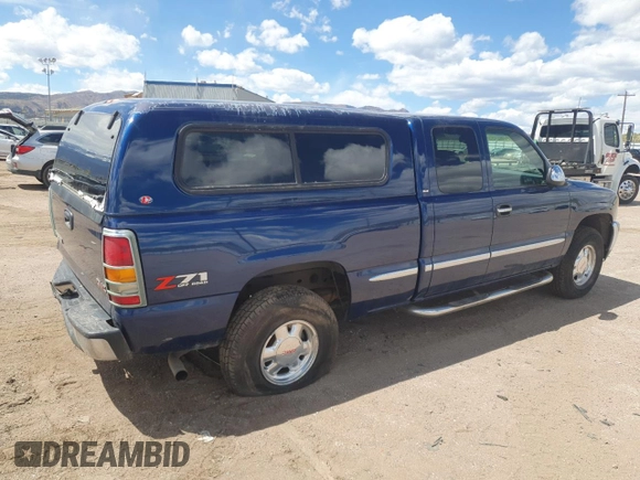2002 GMC Sierra 1500 SLE z VIN 2GTEK19T721209455, wystawiony jako Copart lot #54008015 z przebiegiem 195 431 mil mil oraz Szkoda całkowita • Salvage title. Historia ofert i sprzedaży dostępna na DreamBid. Obrazek 3.